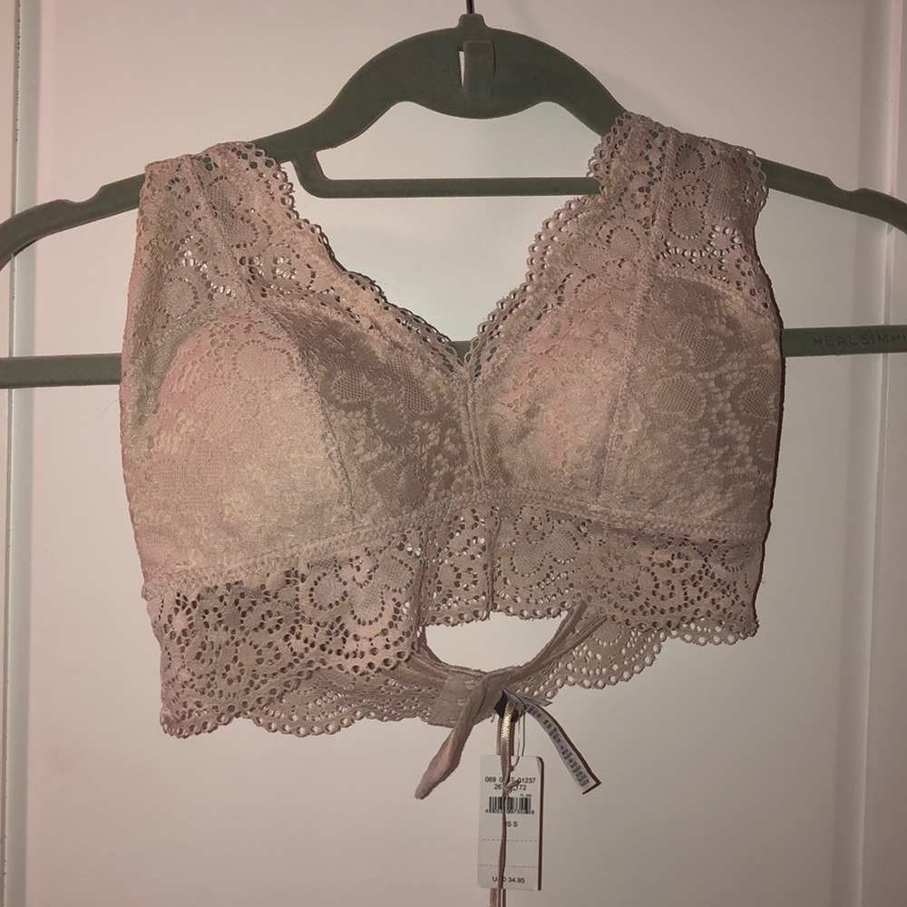Lace bra let